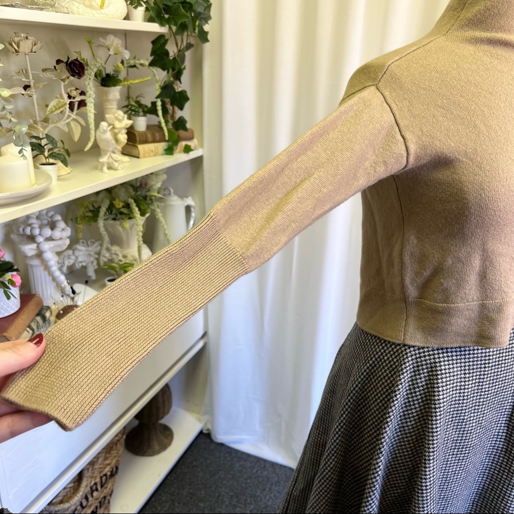 Wilfred Cyprie Turtleneck Merino Wool Sweater in Brown - Picture 5 of 16